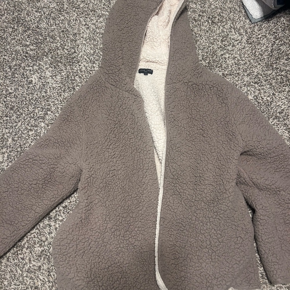 Love Tree Plush Sherpa Jacket in Cream